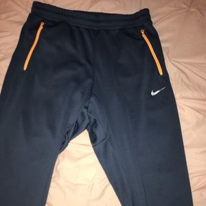 Nike joggers❗️